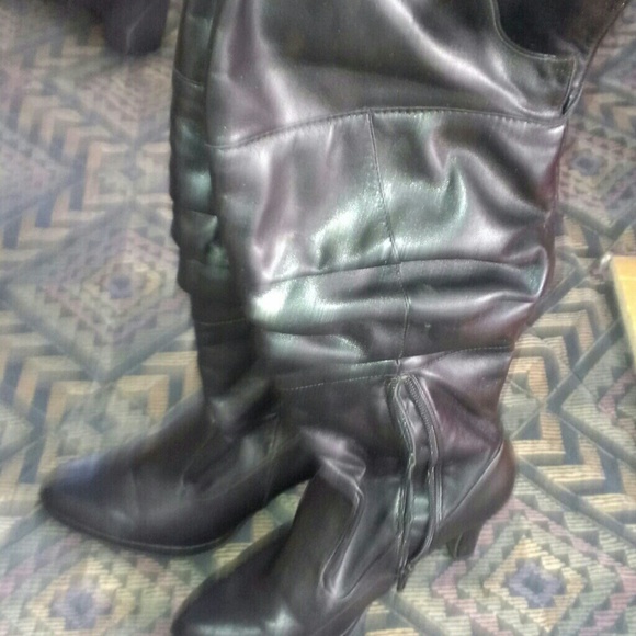Black boots