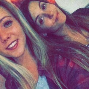 Meet your Posher, Carissa