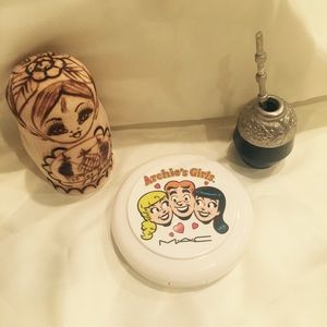 MAC Archie's Girls "Veronica's Blush"