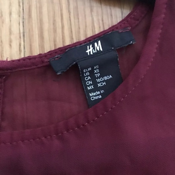 H&M RED SHEER TANK SIZE XS - Picture 2 of 3
