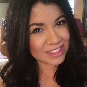 Meet your Posher, Cindy