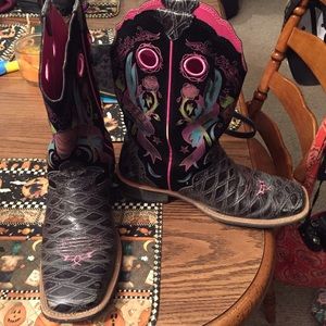 Ariat cowgirl boots 🎀