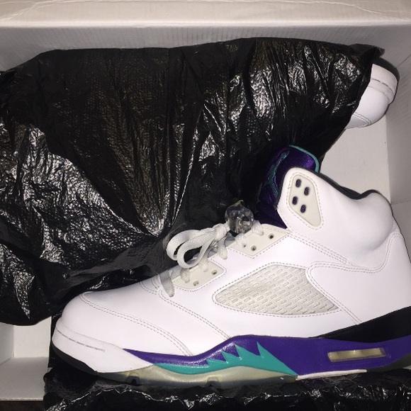 Grape 5's - Picture 1 of 1