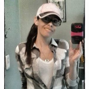 Meet your Posher, Crystal