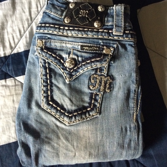 Light blue miss me jeans inseam 35