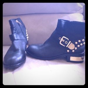 Vince Camuto boots