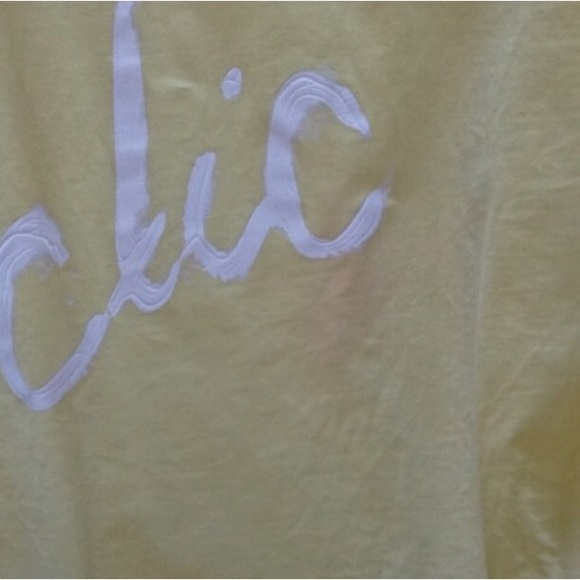 "Oh my chic" Yellow Graphic Tee - Picture 3 of 3