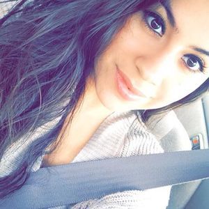 Meet your Posher, Nefertiti