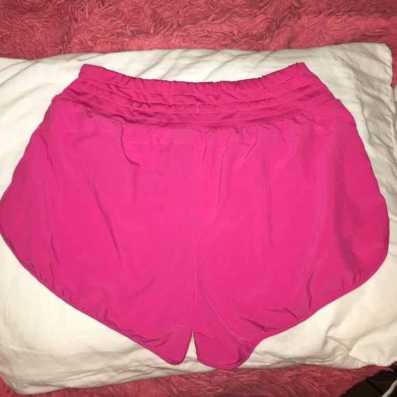 ASICS Shorts - Picture 2 of 3