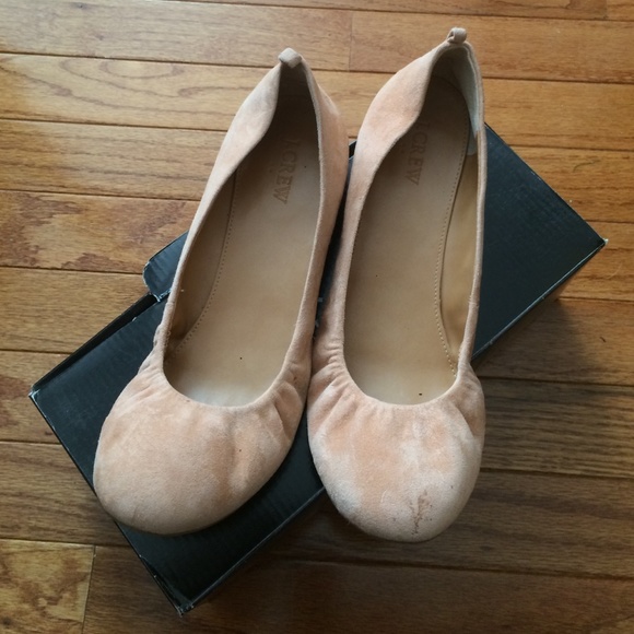 Pink suede ballet flat