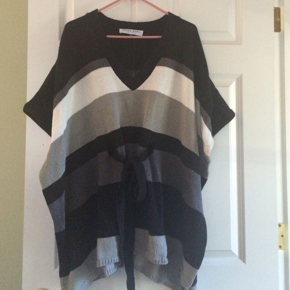Poncho - Picture 2 of 3