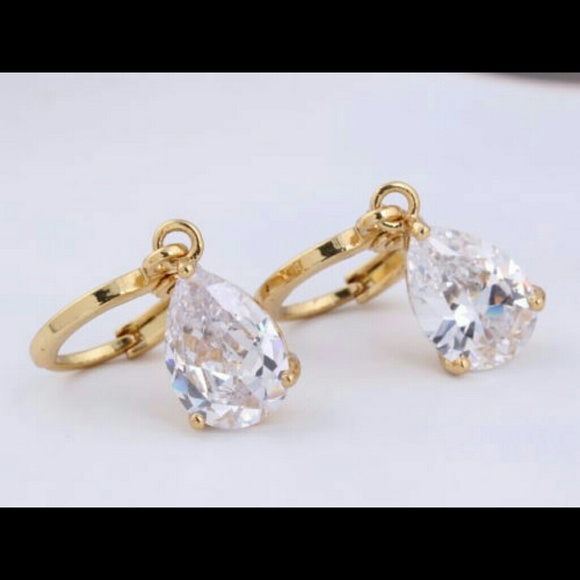 Sold! 18k Gold Plated CZ Earrings New - Picture 2 of 3
