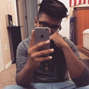 Meet your Posher, Roberto