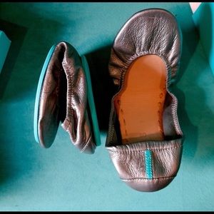 TIEKS Metallic Pewter Ballet Flat