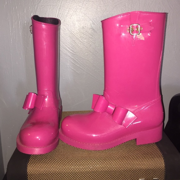 pink Valentino rain boots