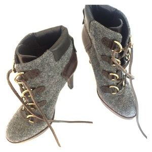 Sexy lace up Tory Burch booties
