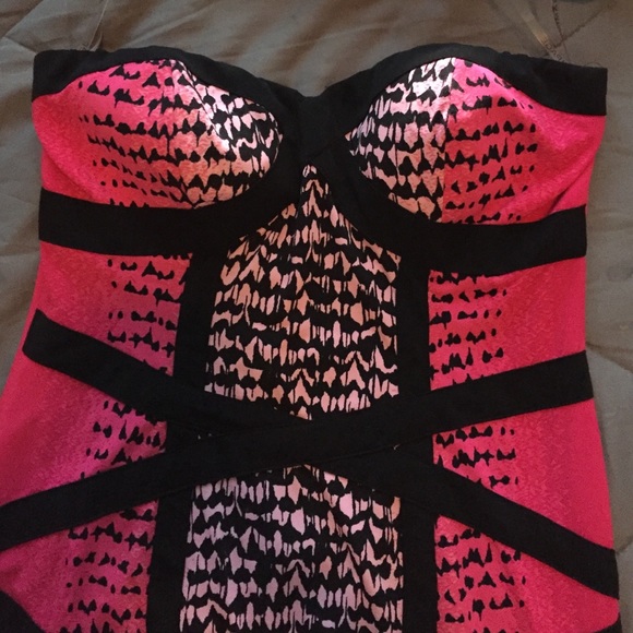 Dress. Price is negative - Picture 2 of 4