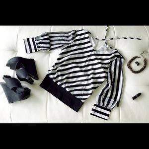 Black and white blouse  (M)