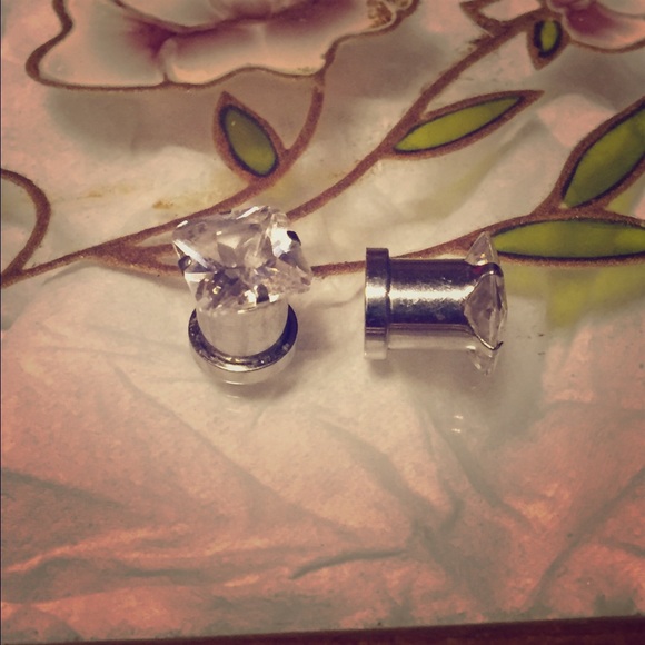 0 Gauge Plugs