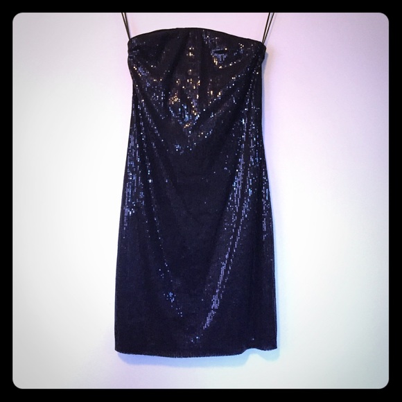 Sequins black strapless dress