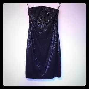 Sequins black strapless dress