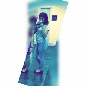 Meet your Posher, Daniela