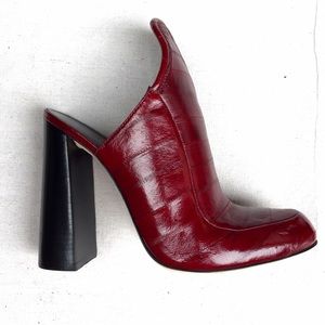 Alexander Wang Shoes - NWT Alexander Wang Bette Mules Size 40 / US 10 Alexander Wang Shoes - NWT Alexander Wang Bette Mules Size 40 / US 10