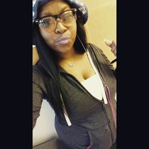 Meet your Posher, Mikayla