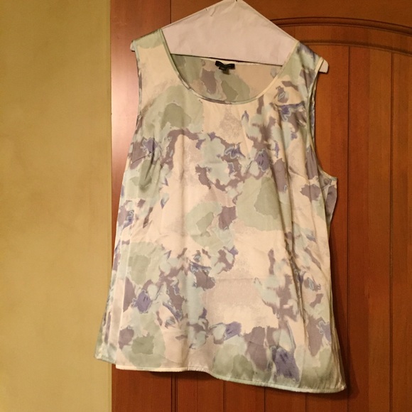 Ann Taylor top- size XL