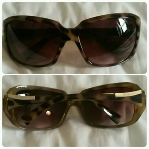 Tommy Hilfiger Sunglasses
