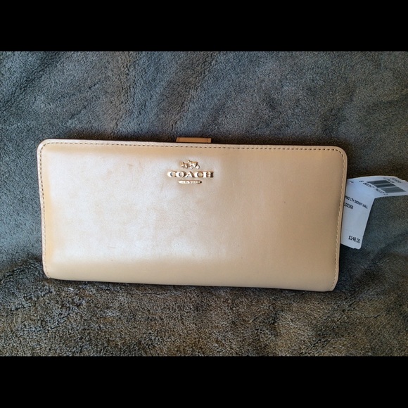 Coach Wallet, SOLD OFFLINE