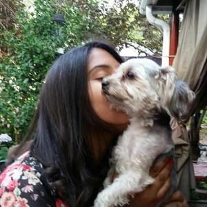 Meet your Posher, Elisa