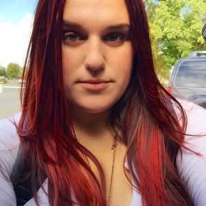 Meet your Posher, Gabriela