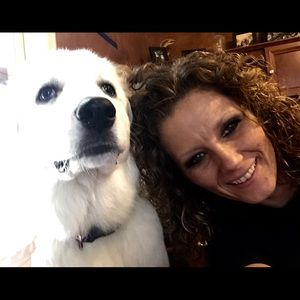 Meet your Posher, Holly