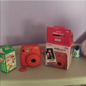 Polaroid fujufilm camera