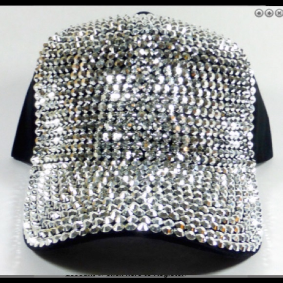 Sold🎈🎉Bling Distressed Rhinestone Baseball cap - Picture 1 of 3