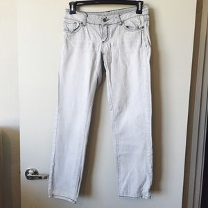 Refuge Light Gray Jean