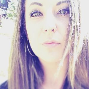 Meet your Posher, Aiste