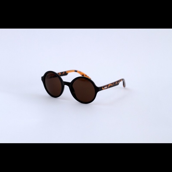 Kadmad sunglasses