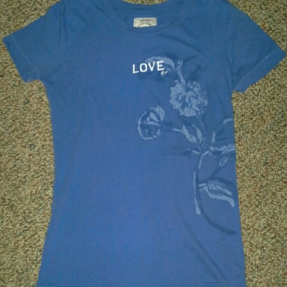 Abercrombie & Fitch Tee