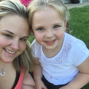 Meet your Posher, Rebecca