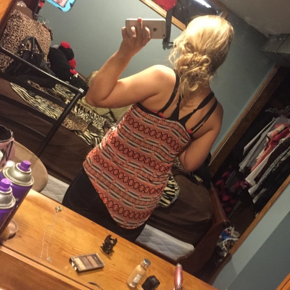 Aztec tank - Picture 2 of 2