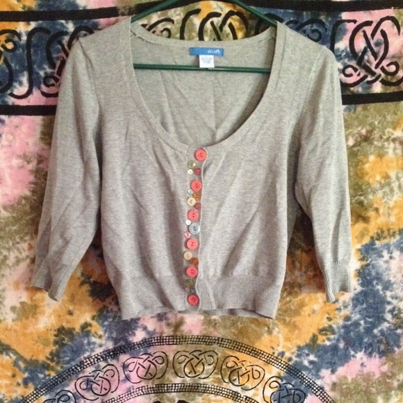 Delia's quarter sleeve sweater