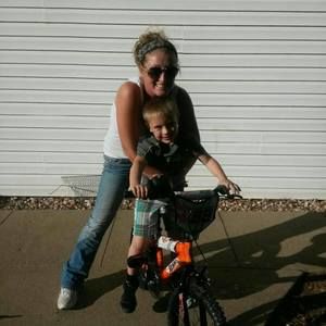 Meet your Posher, Ashley