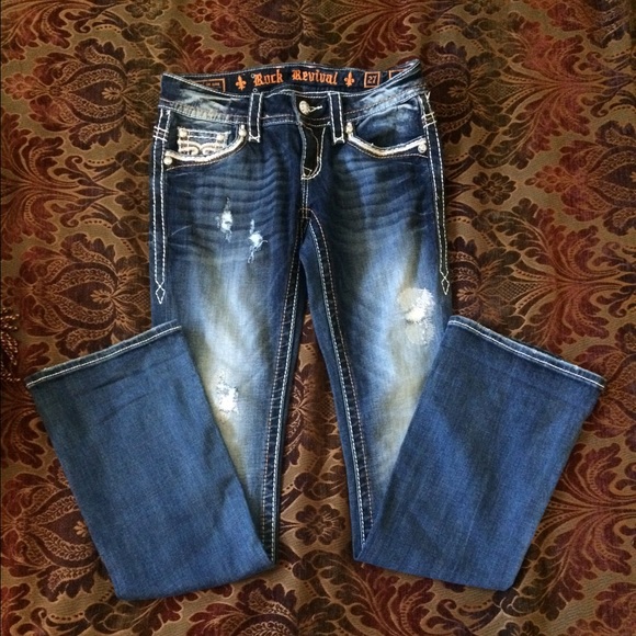 Mint condition women's Rock Revivals