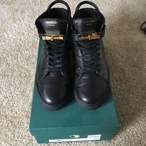 Buscemi original Black & Gold