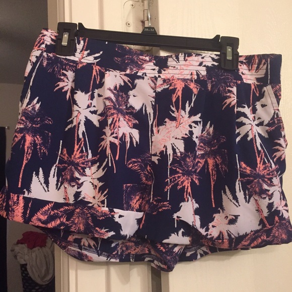 🌴Palm tree shorts🌴