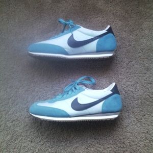 Blue Toned Nike Tennis Shoes