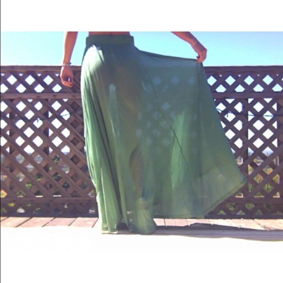 Wildfox 70's Groupie Skirt in grass green - Picture 3 of 3