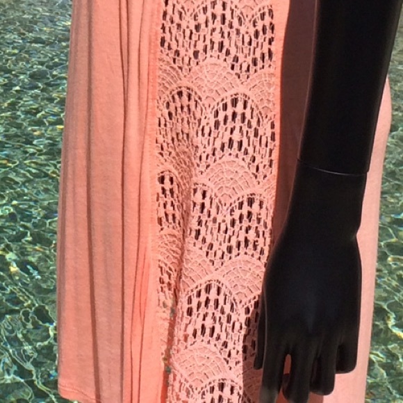 EMPYRE Coral Beach Cover Up - Picture 8 of 8